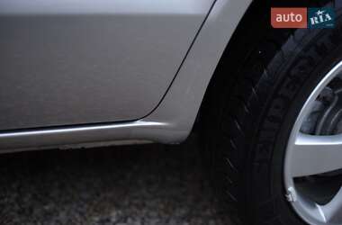 Внедорожник / Кроссовер Hyundai Tucson 2009 в 