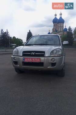 Позашляховик / Кросовер Hyundai Tucson 2006 в 