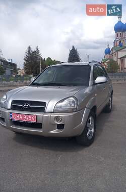 Позашляховик / Кросовер Hyundai Tucson 2006 в 