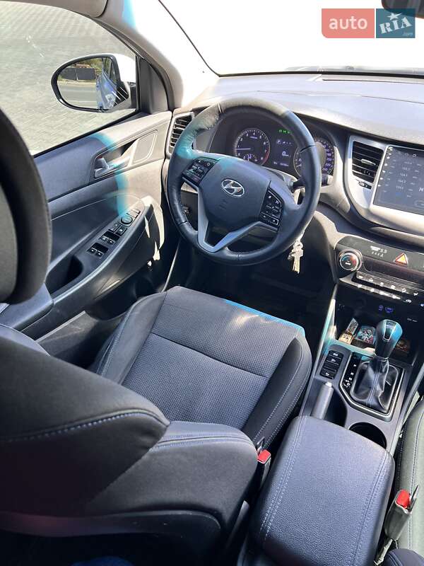 Внедорожник / Кроссовер Hyundai Tucson 2017 в Виннице фото 32 Внедорожник / Кроссовер Hyundai Tucson 2017 в Виннице