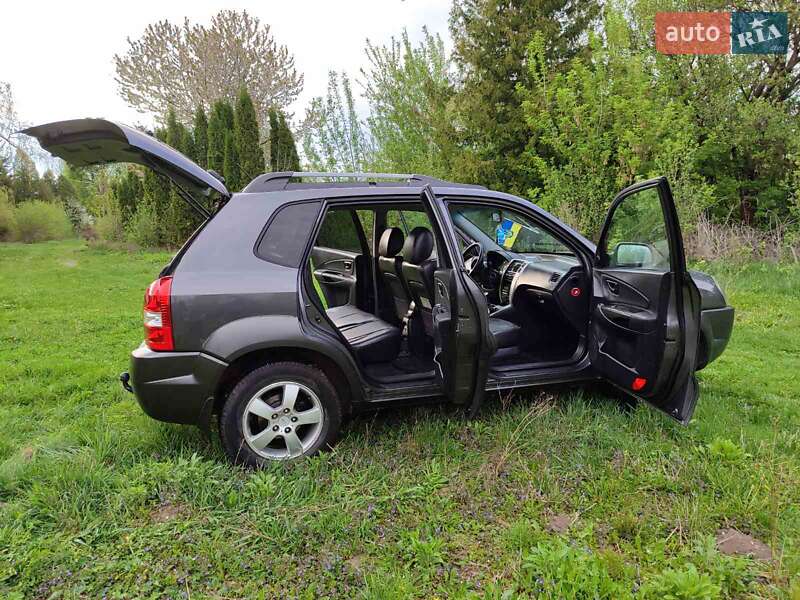 Внедорожник / Кроссовер Hyundai Tucson 2007 в Дубно