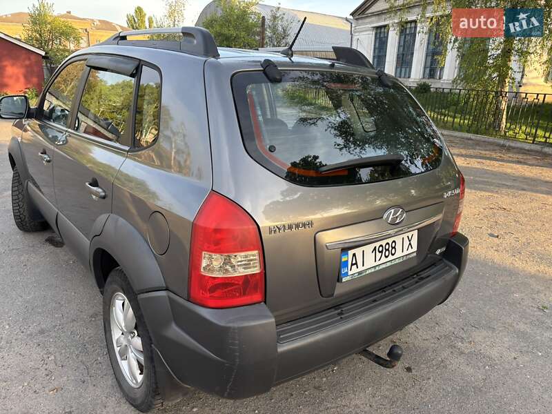 Позашляховик / Кросовер Hyundai Tucson 2012 в Переяславі