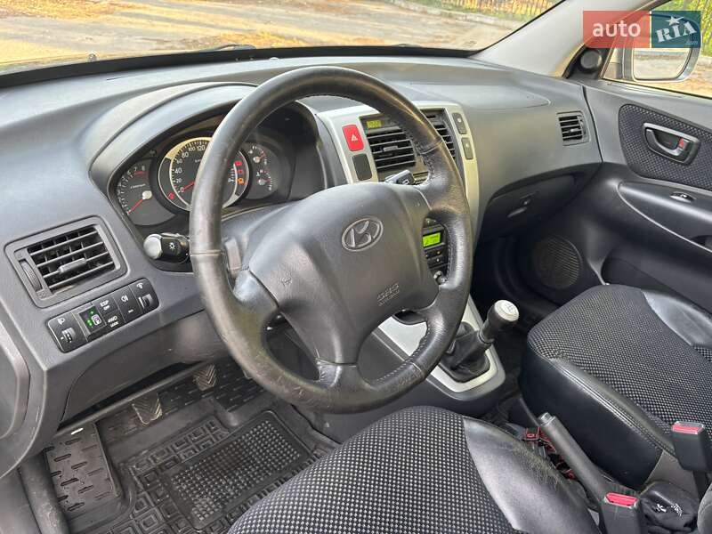 Позашляховик / Кросовер Hyundai Tucson 2012 в Переяславі