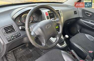 Внедорожник / Кроссовер Hyundai Tucson 2012 в 