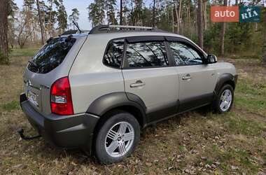 Внедорожник / Кроссовер Hyundai Tucson 2008 в 