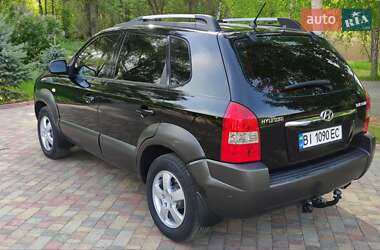 Внедорожник / Кроссовер Hyundai Tucson 2005 в 