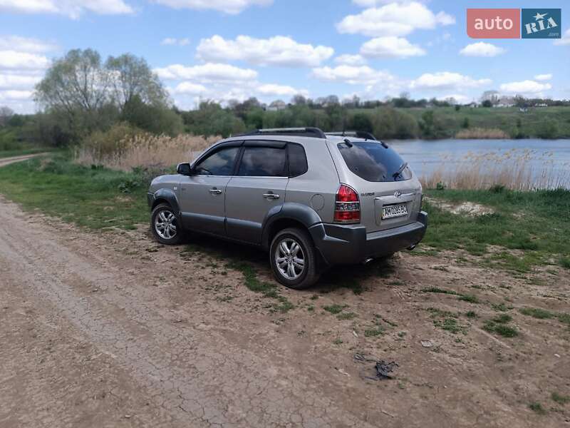 Внедорожник / Кроссовер Hyundai Tucson 2006 в Днепре фото 3 Внедорожник / Кроссовер Hyundai Tucson 2006 в Днепре