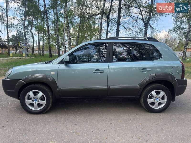 Позашляховик / Кросовер Hyundai Tucson 2009 в Охтирці