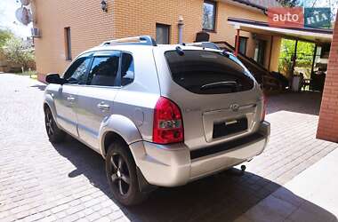 Позашляховик / Кросовер Hyundai Tucson 2008 в 