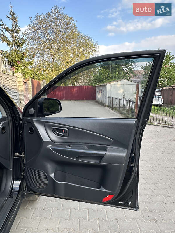 Позашляховик / Кросовер Hyundai Tucson 2006 в Чернівцях