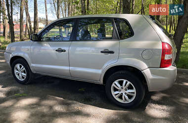 Внедорожник / Кроссовер Hyundai Tucson 2008 в 