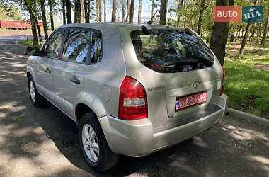 Внедорожник / Кроссовер Hyundai Tucson 2008 в 