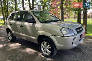 Внедорожник / Кроссовер Hyundai Tucson 2008 в 