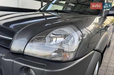 Внедорожник / Кроссовер Hyundai Tucson 2008 в 