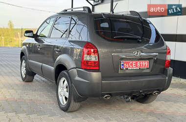 Внедорожник / Кроссовер Hyundai Tucson 2008 в 