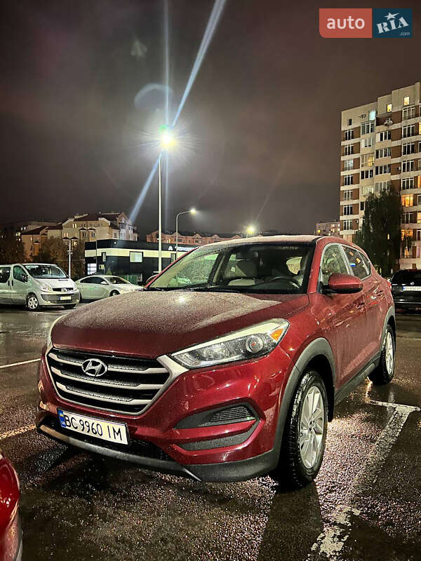 Позашляховик / Кросовер Hyundai Tucson 2016 в 