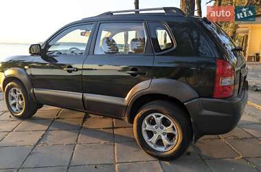 Внедорожник / Кроссовер Hyundai Tucson 2008 в 