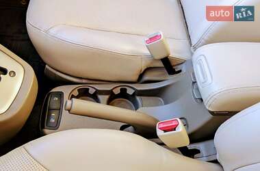 Внедорожник / Кроссовер Hyundai Tucson 2008 в 