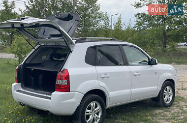 Позашляховик / Кросовер Hyundai Tucson 2007 в 