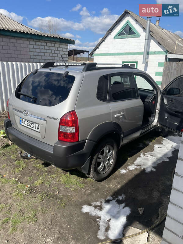 Позашляховик / Кросовер Hyundai Tucson 2007 в 