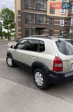 Позашляховик / Кросовер Hyundai Tucson 2005 в 