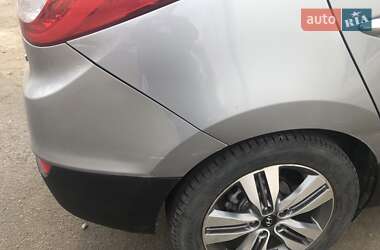 Внедорожник / Кроссовер Hyundai Tucson 2014 в 