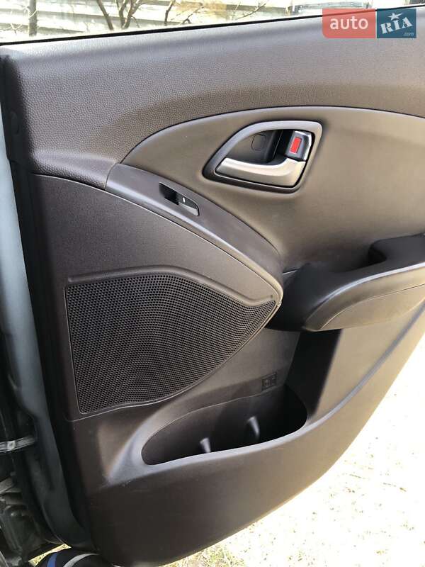 Позашляховик / Кросовер Hyundai Tucson 2014 в Ладижині