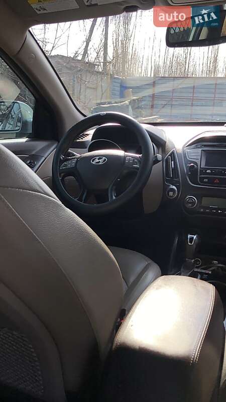 Позашляховик / Кросовер Hyundai Tucson 2014 в Ладижині