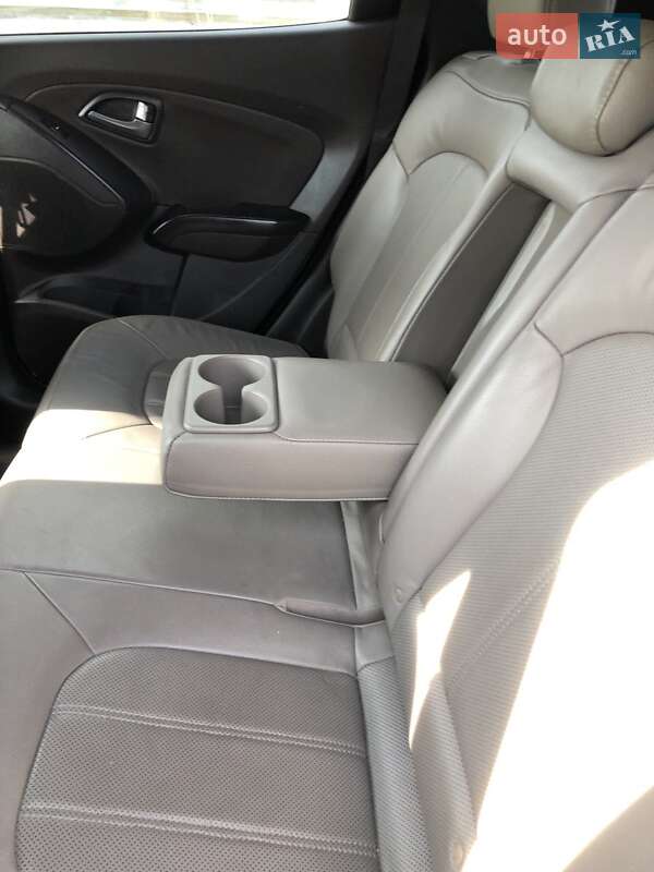 Позашляховик / Кросовер Hyundai Tucson 2014 в Ладижині