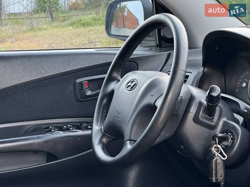 Позашляховик / Кросовер Hyundai Tucson 2009 в Охтирці