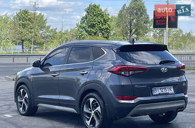 Внедорожник / Кроссовер Hyundai Tucson 2017 в 