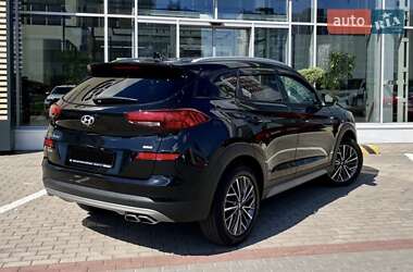 Позашляховик / Кросовер Hyundai Tucson 2021 в 