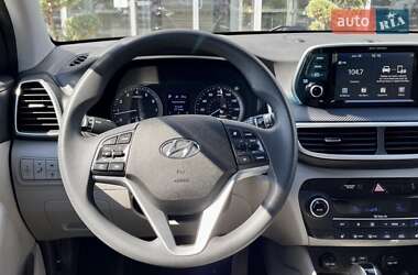 Позашляховик / Кросовер Hyundai Tucson 2021 в 