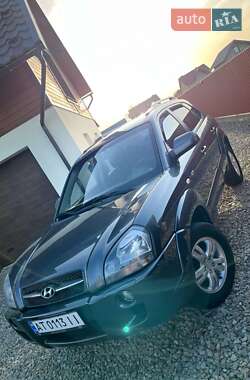 Позашляховик / Кросовер Hyundai Tucson 2008 в 