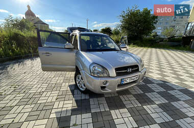 Внедорожник / Кроссовер Hyundai Tucson 2006 в 