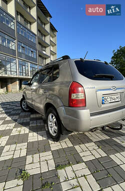Внедорожник / Кроссовер Hyundai Tucson 2006 в 