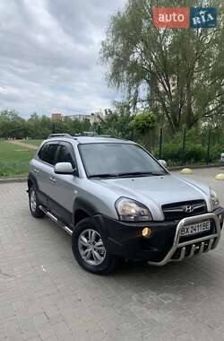 Внедорожник / Кроссовер Hyundai Tucson 2011 в 