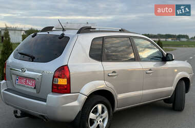 Внедорожник / Кроссовер Hyundai Tucson 2006 в 