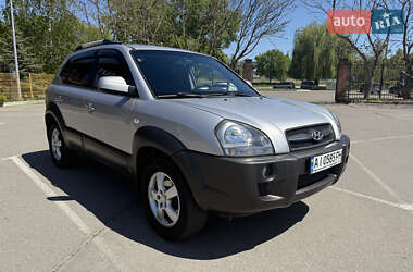 Внедорожник / Кроссовер Hyundai Tucson 2005 в 
