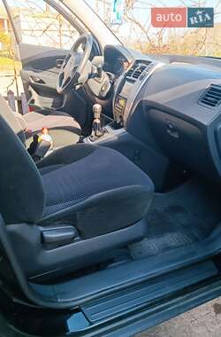 Внедорожник / Кроссовер Hyundai Tucson 2009 в 