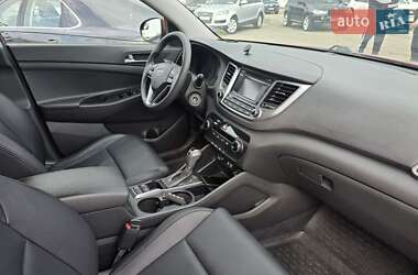 Внедорожник / Кроссовер Hyundai Tucson 2017 в 
