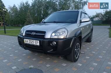 Позашляховик / Кросовер Hyundai Tucson 2006 в Києві