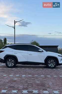 Внедорожник / Кроссовер Hyundai Tucson 2021 в 