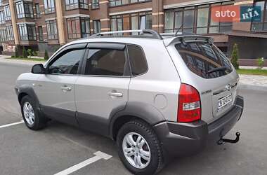 Позашляховик / Кросовер Hyundai Tucson 2008 в 