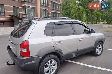 Позашляховик / Кросовер Hyundai Tucson 2008 в 
