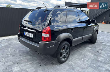 Внедорожник / Кроссовер Hyundai Tucson 2007 в 