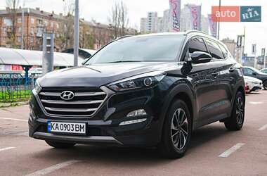 Позашляховик / Кросовер Hyundai Tucson 2015 в 