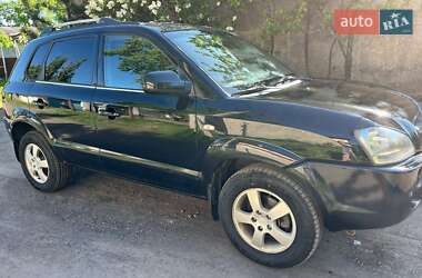 Внедорожник / Кроссовер Hyundai Tucson 2005 в 