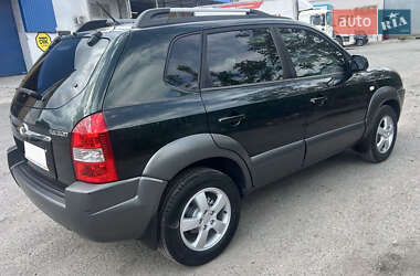 Внедорожник / Кроссовер Hyundai Tucson 2008 в 