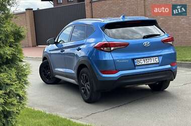 Позашляховик / Кросовер Hyundai Tucson 2017 в 